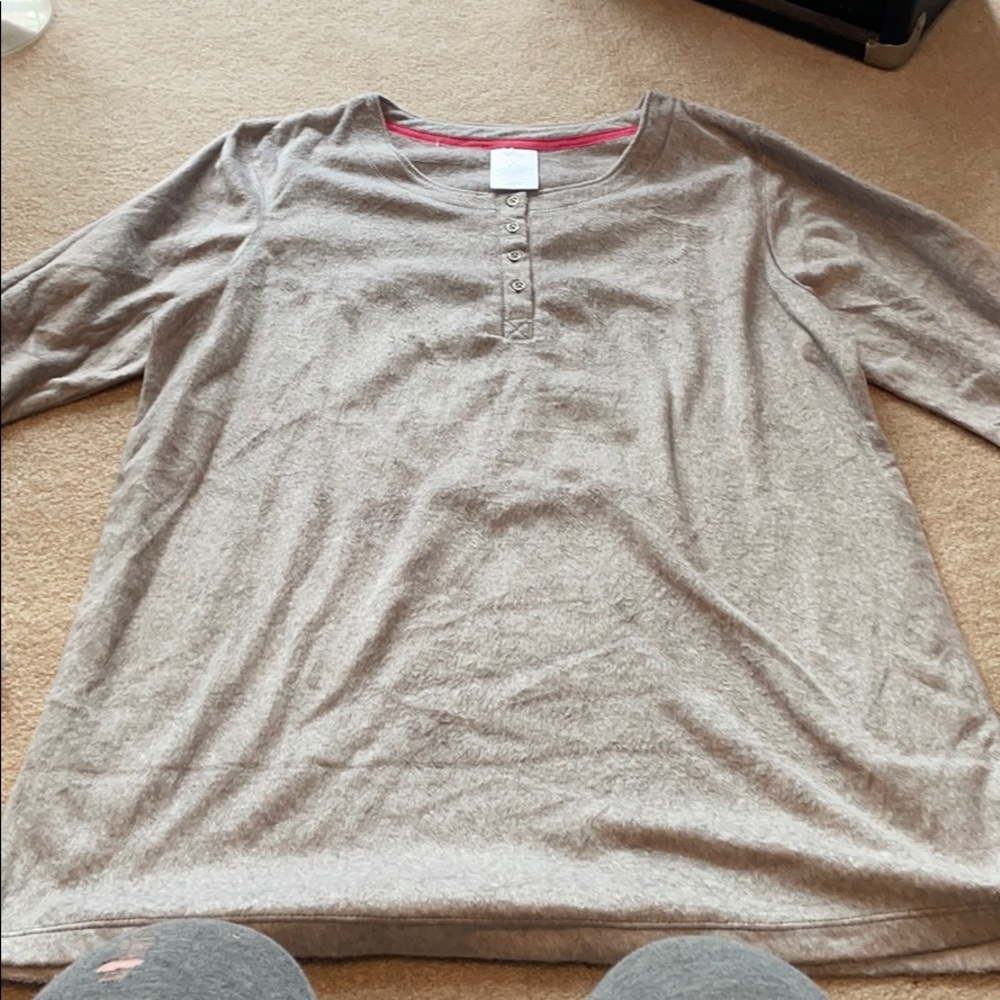 NWOT very soft long sleeve top